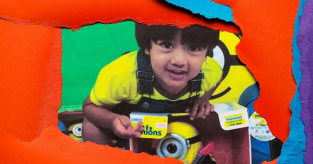 This SixYearOld Reviews Toys On YouTube And Makes 11 Million per Year